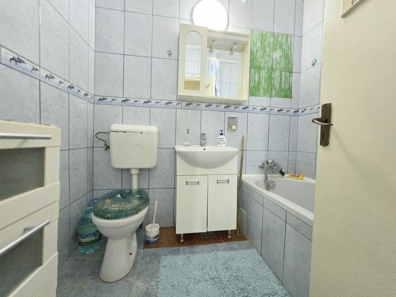 Piata Muncii, Bulevardul Basarabia, etaj 2 apartament cu 3 camere